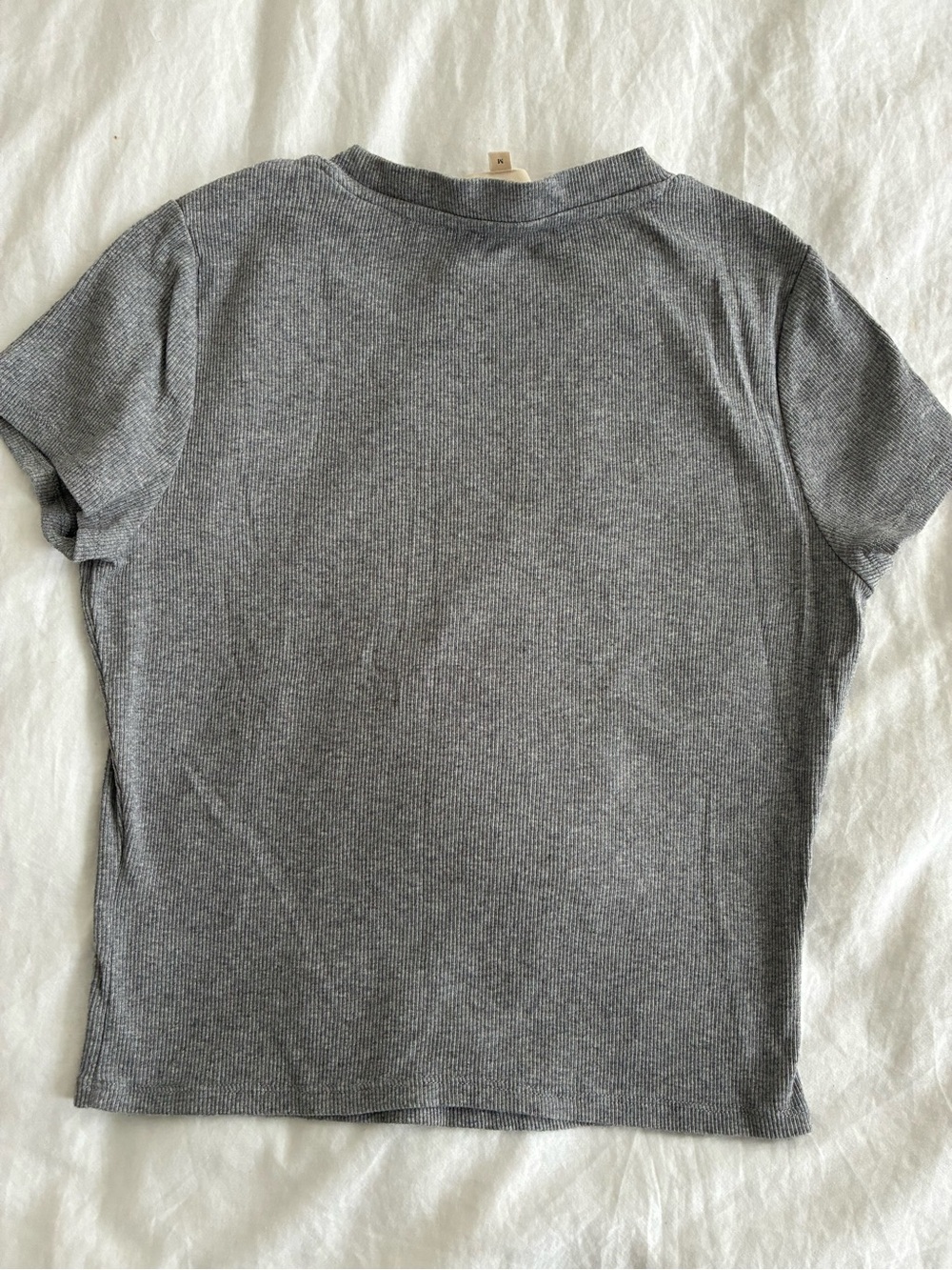 Sezane Camil Short-Sleeve Ribbed Tee - (Heather Grey color) Size Medium - Picture 4 of 4